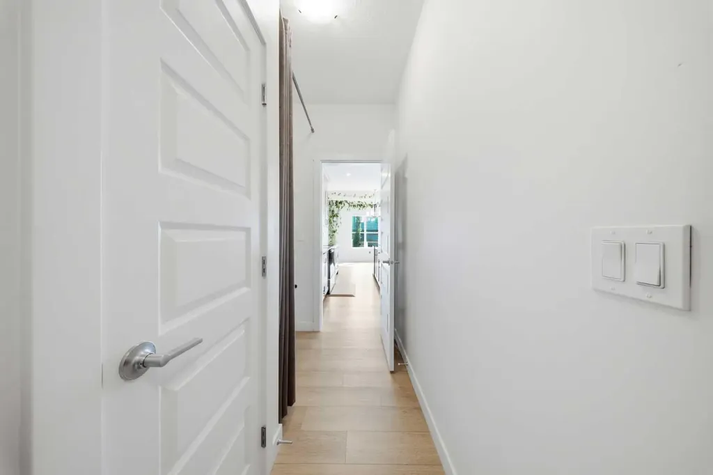 1448 Bayview Point SW Airdrie AB T4B 5K2