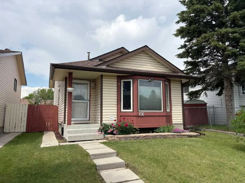 156 Falshire Close NE Calgary AB T3J 3A1