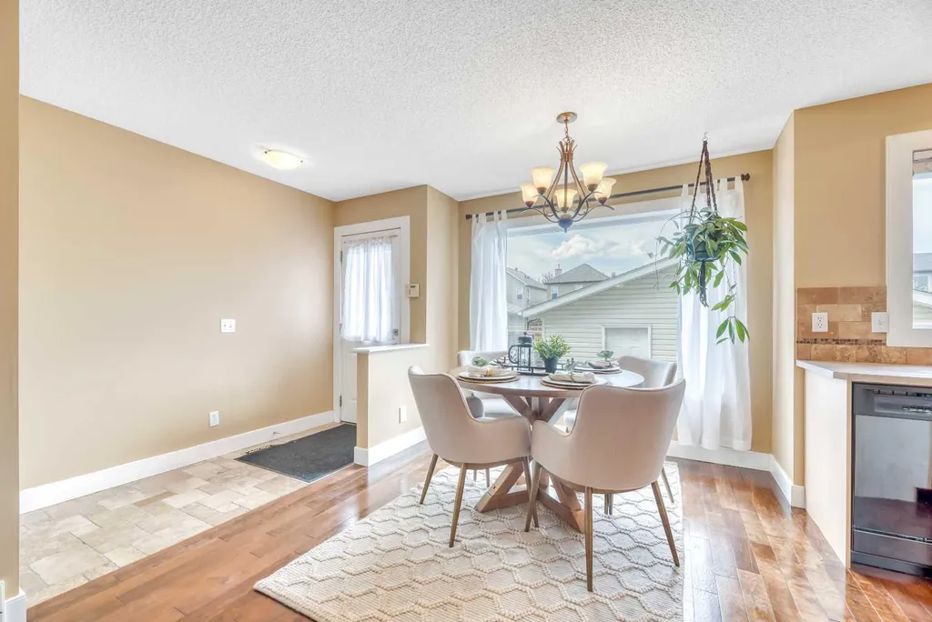 666 Evermeadow Road SW Calgary AB T2Y 4W7