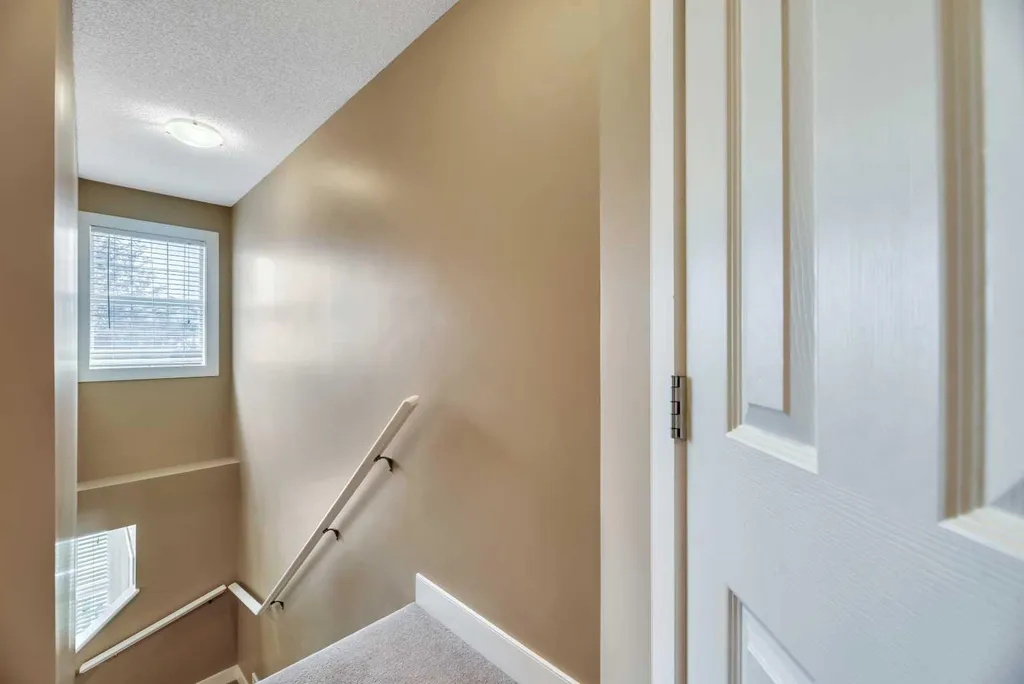 666 Evermeadow Road SW Calgary AB T2Y 4W7