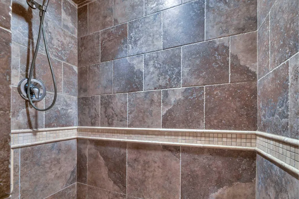 666 Evermeadow Road SW Calgary AB T2Y 4W7