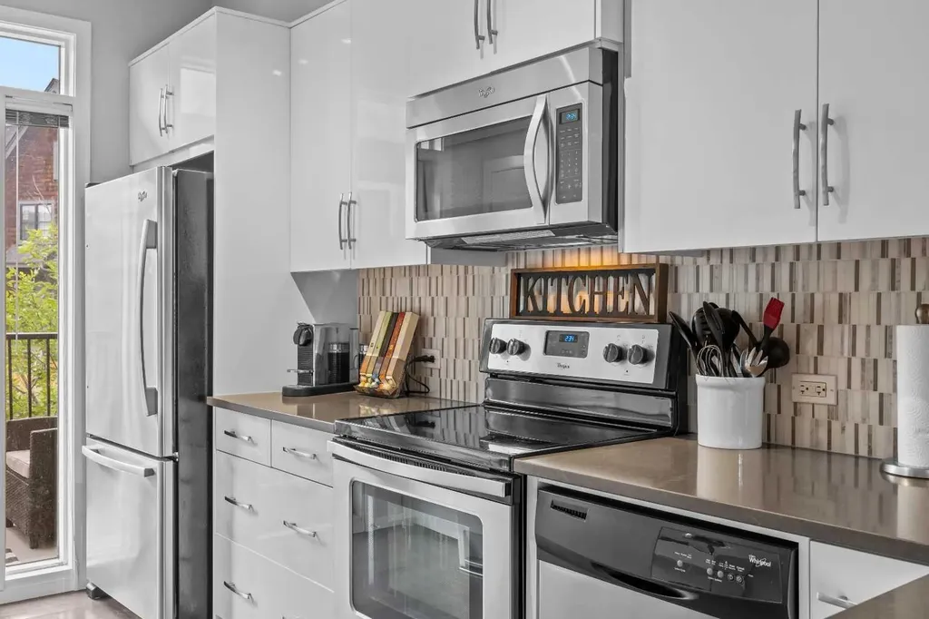 328 Ascot Circle SW Calgary AB T3H 0X2