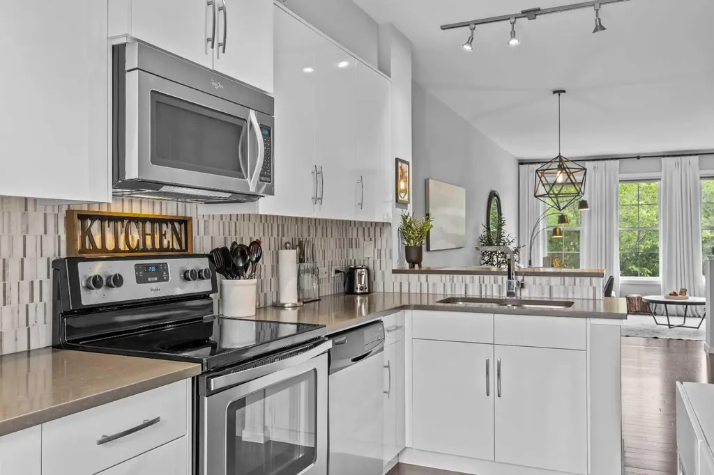328 Ascot Circle SW Calgary AB T3H 0X2