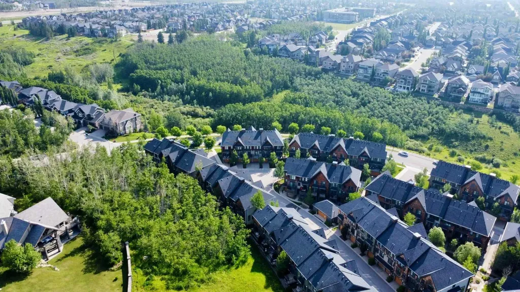 328 Ascot Circle SW Calgary AB T3H 0X2