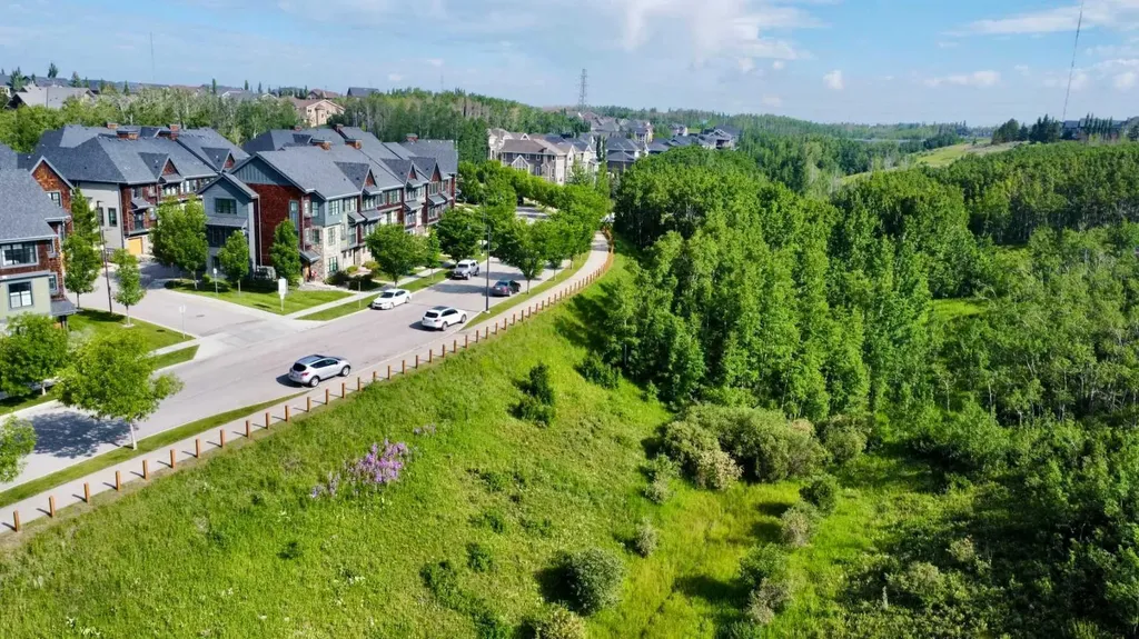 328 Ascot Circle SW Calgary AB T3H 0X2