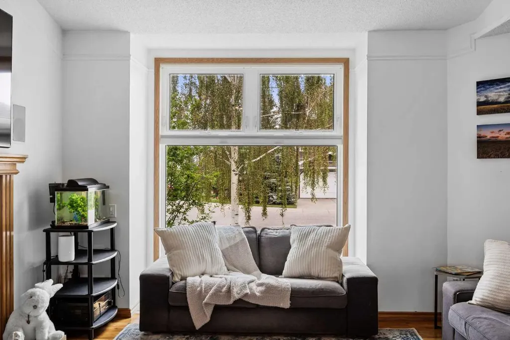 989 Macewan Valley Road Calgary AB T3K 3R2