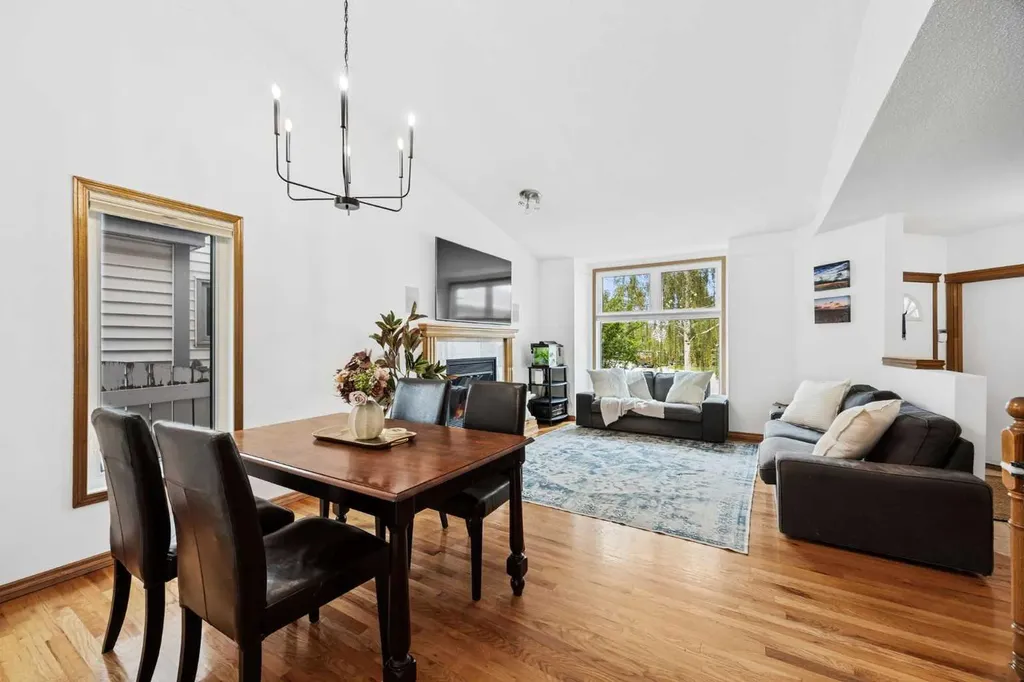 989 Macewan Valley Road Calgary AB T3K 3R2