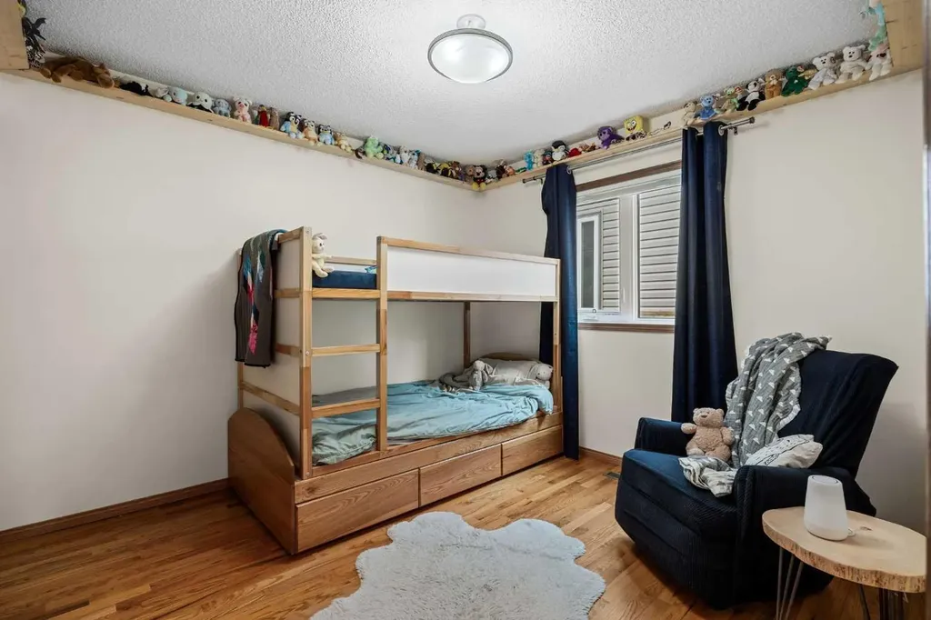 989 Macewan Valley Road Calgary AB T3K 3R2