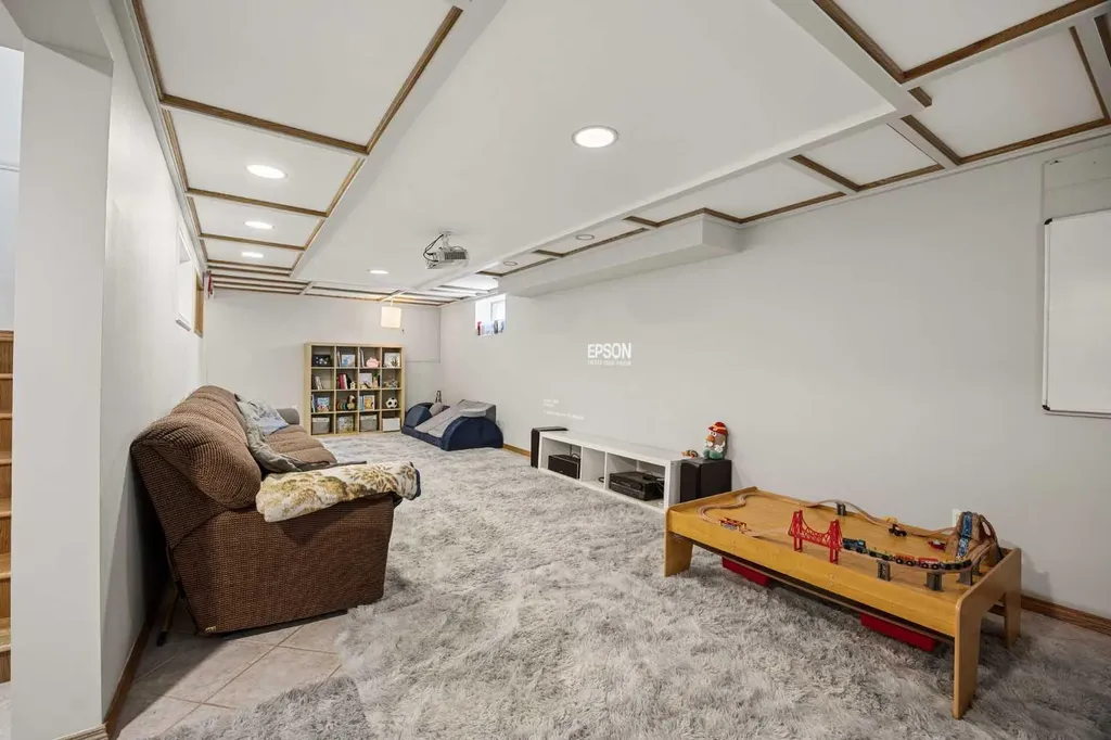 989 Macewan Valley Road Calgary AB T3K 3R2
