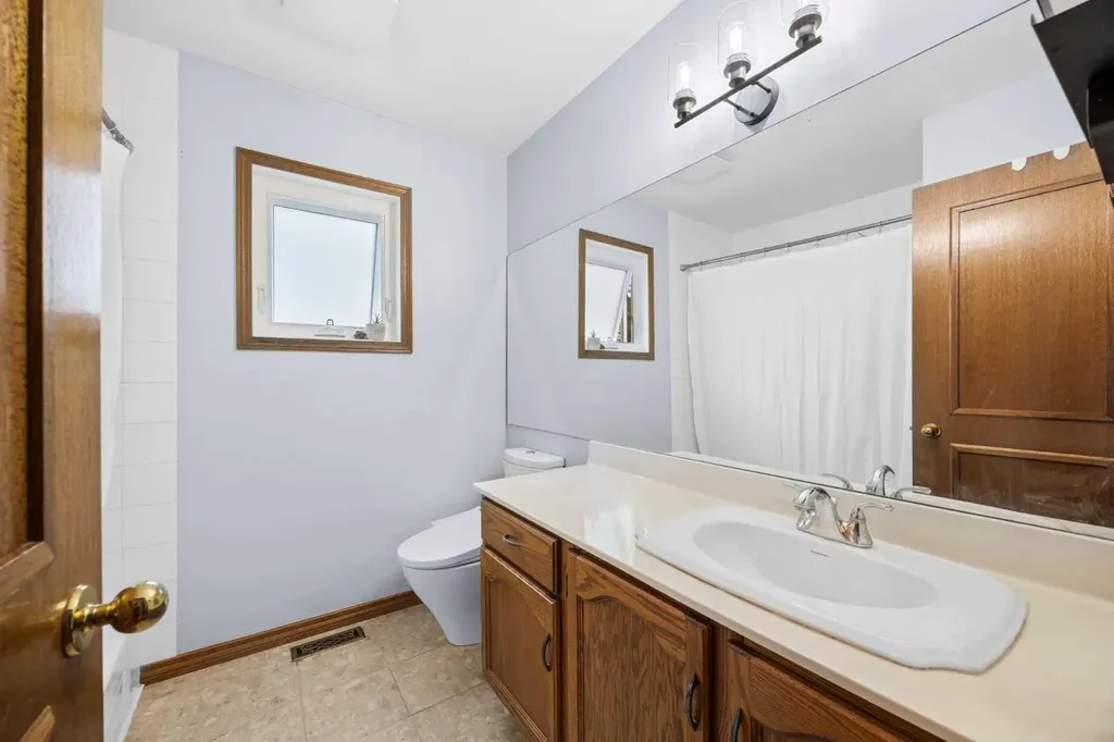 989 Macewan Valley Road Calgary AB T3K 3R2