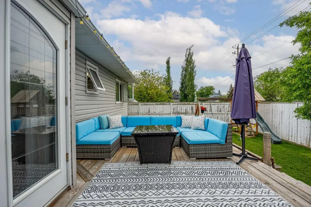 989 Macewan Valley Road Calgary AB T3K 3R2