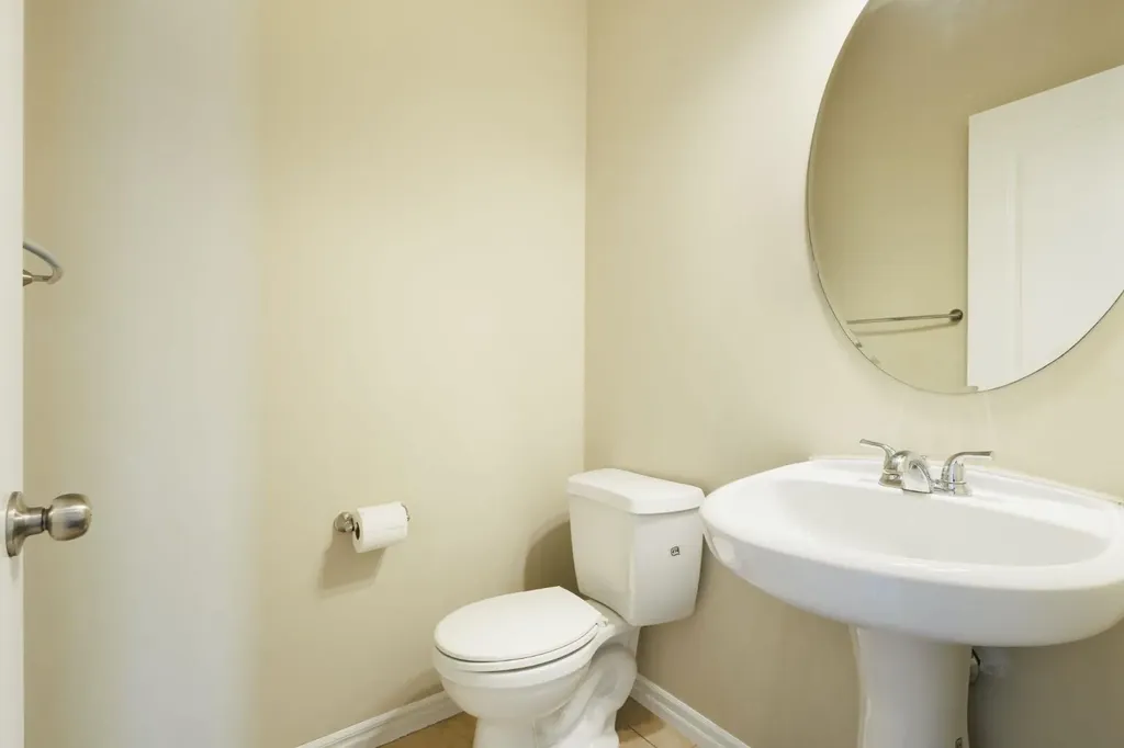22 Brightoncrest Common SE Calgary AB T2Z 0N8