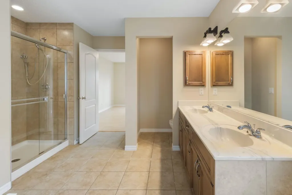 22 Brightoncrest Common SE Calgary AB T2Z 0N8