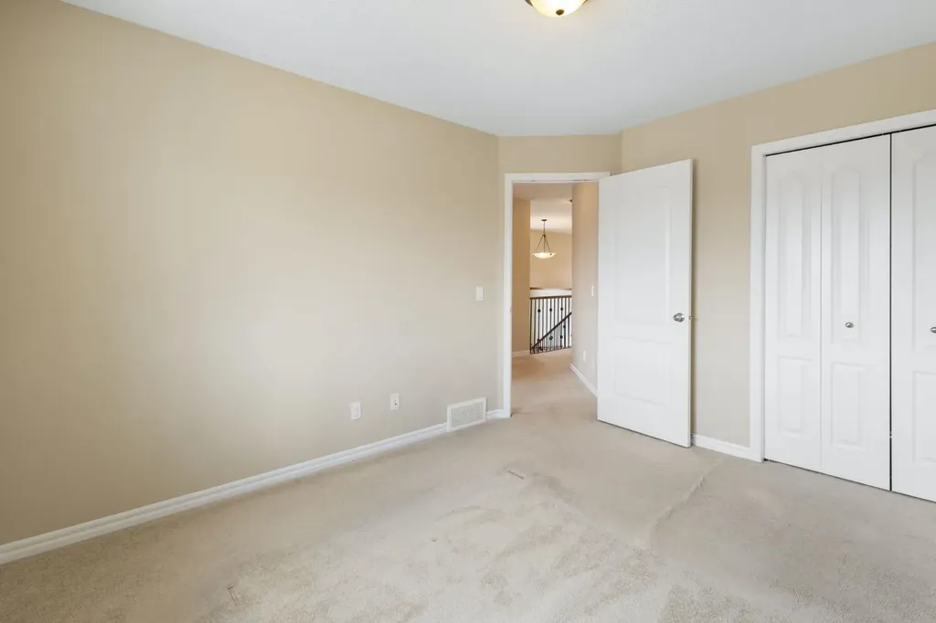 22 Brightoncrest Common SE Calgary AB T2Z 0N8