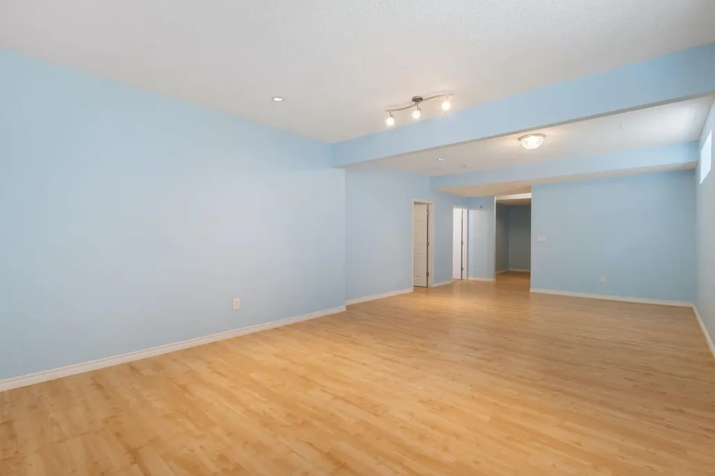 22 Brightoncrest Common SE Calgary AB T2Z 0N8