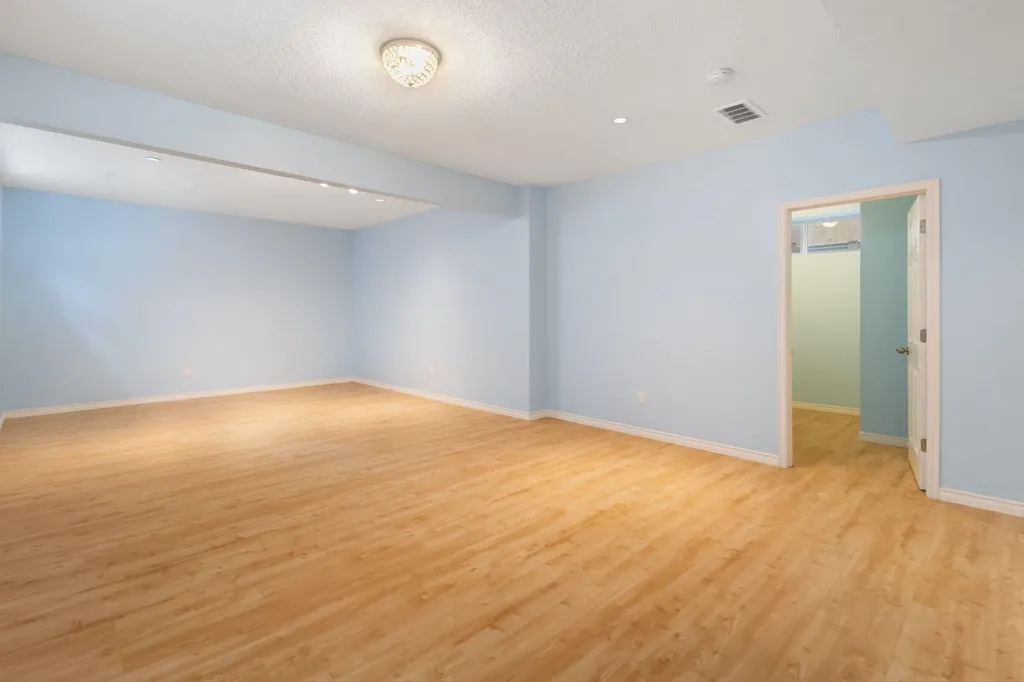 22 Brightoncrest Common SE Calgary AB T2Z 0N8