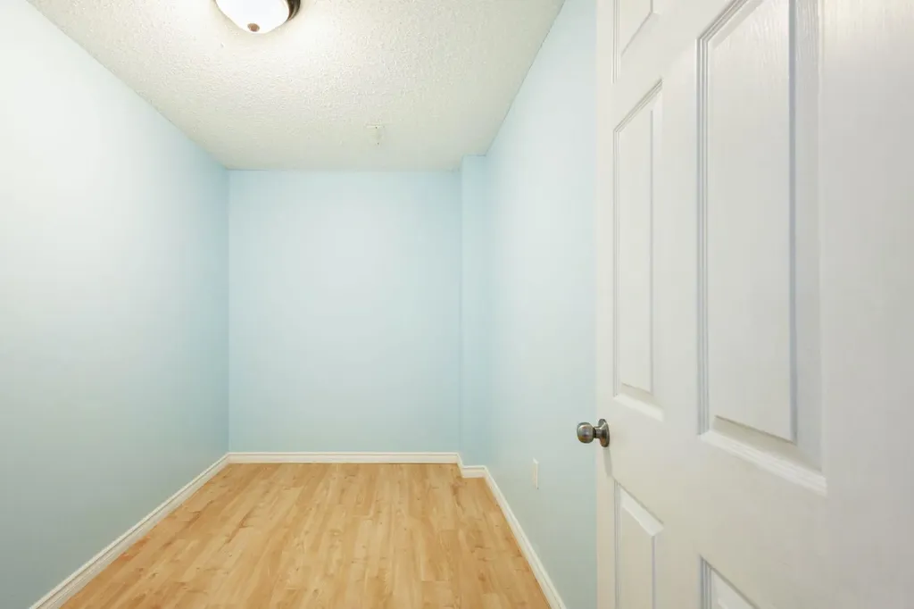 22 Brightoncrest Common SE Calgary AB T2Z 0N8