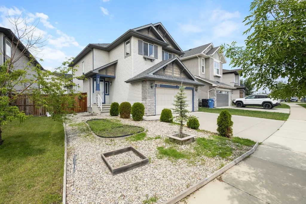 22 Brightoncrest Common SE Calgary AB T2Z 0N8
