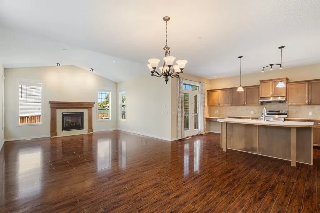 22 Brightoncrest Common SE Calgary AB T2Z 0N8