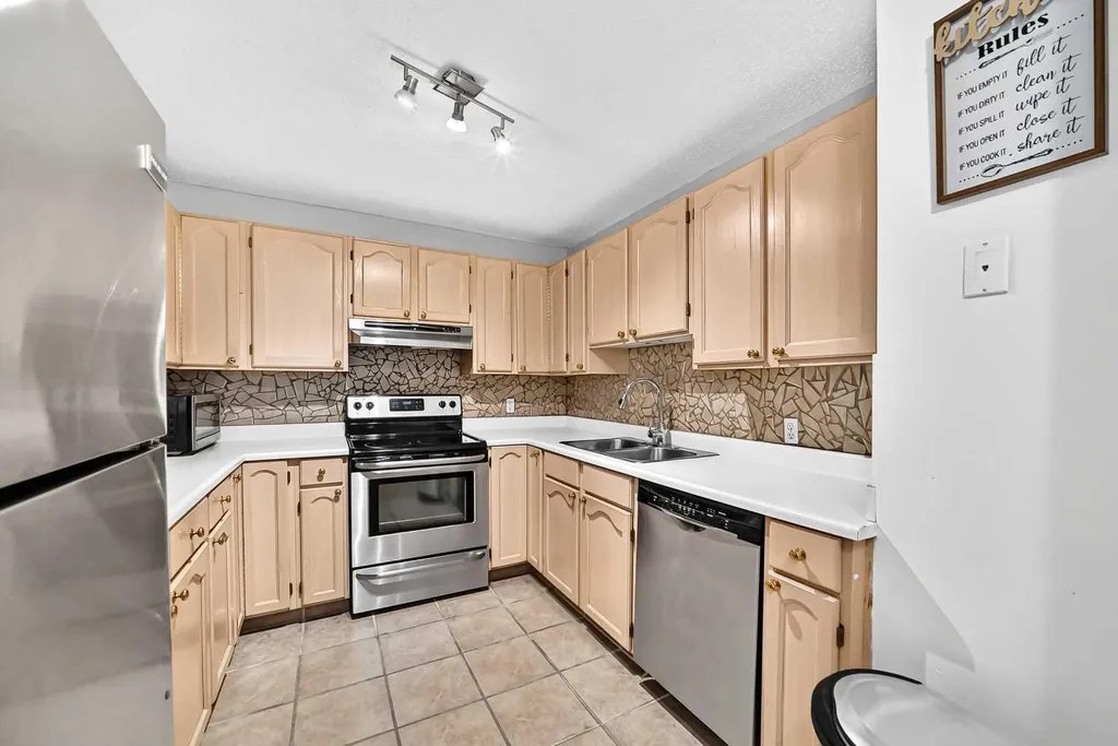 15 Falshire Terrace NE Calgary AB T3J3B1
