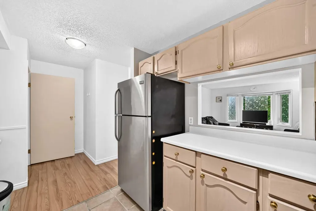 15 Falshire Terrace NE Calgary AB T3J3B1