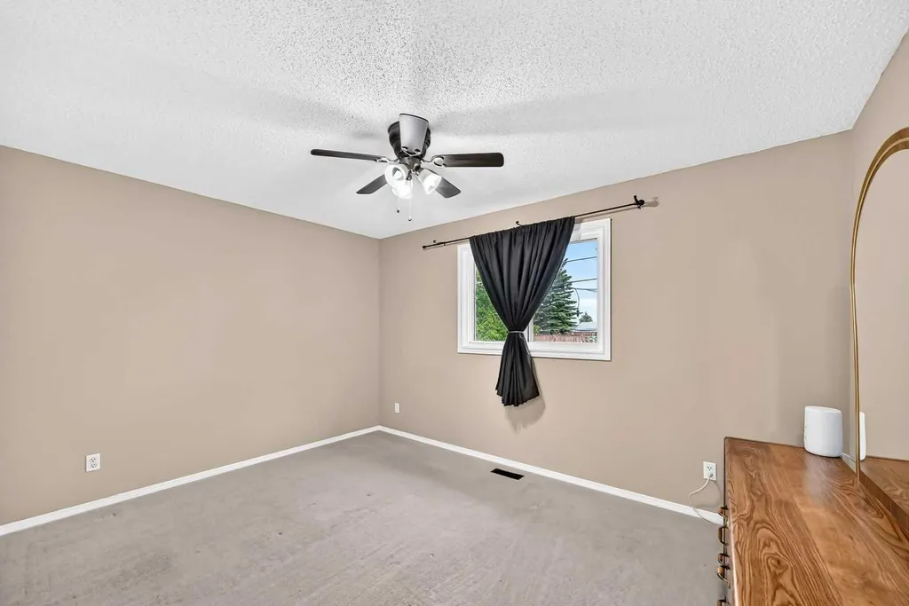 15 Falshire Terrace NE Calgary AB T3J3B1