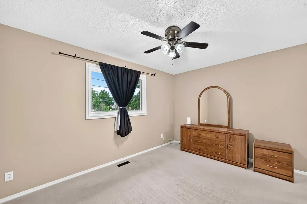 15 Falshire Terrace NE Calgary AB T3J3B1