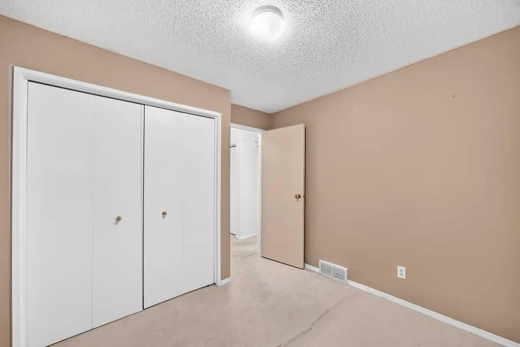 15 Falshire Terrace NE Calgary AB T3J3B1
