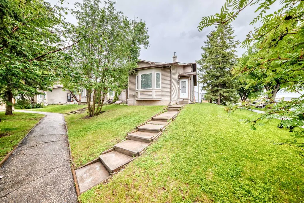 15 Falshire Terrace NE Calgary AB T3J3B1