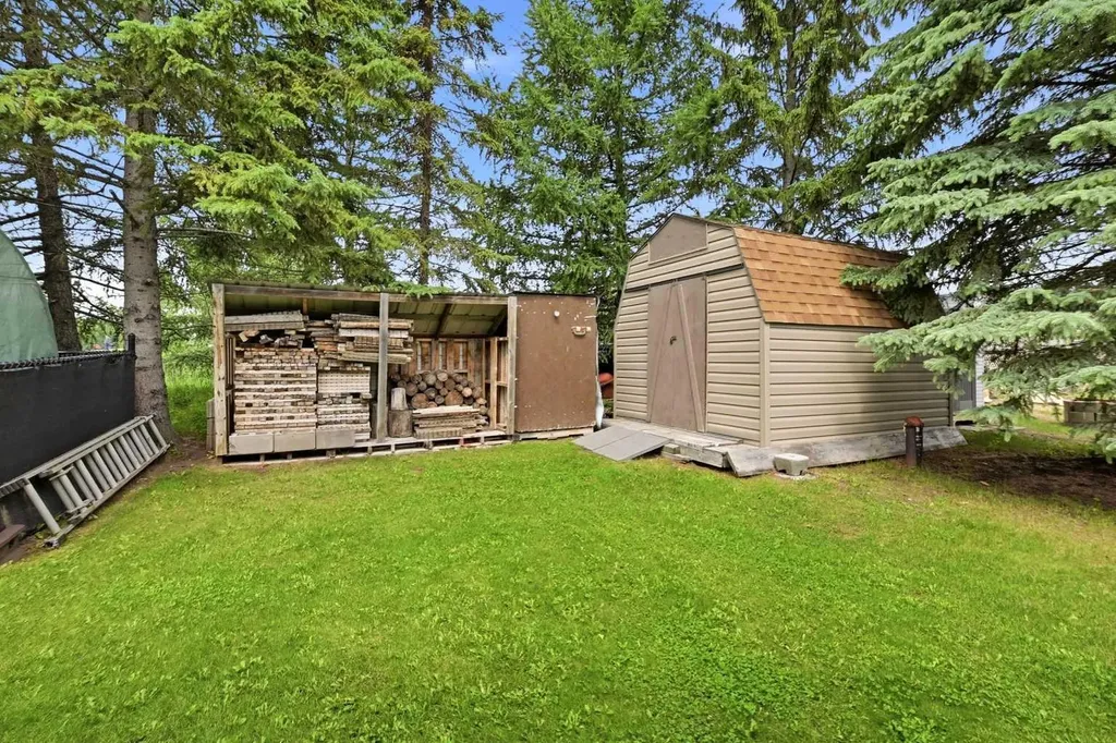 20 Sunnyside Road Parkland Beach AB T0C2J0