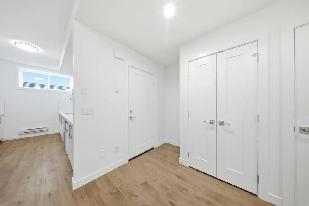 272 Huxbury View NE Calgary AB T2A 8C4