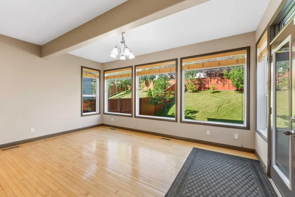 49 Panamount Rise NW Calgary AB T3K 6B6