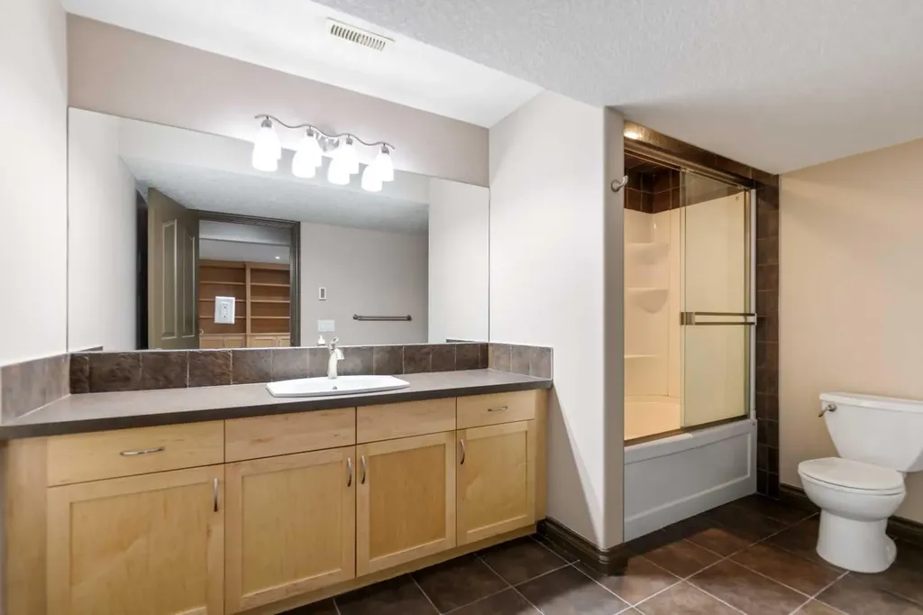 49 Panamount Rise NW Calgary AB T3K 6B6
