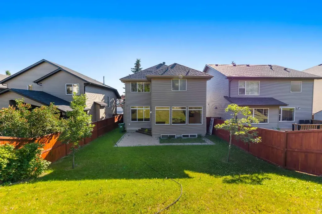 49 Panamount Rise NW Calgary AB T3K 6B6