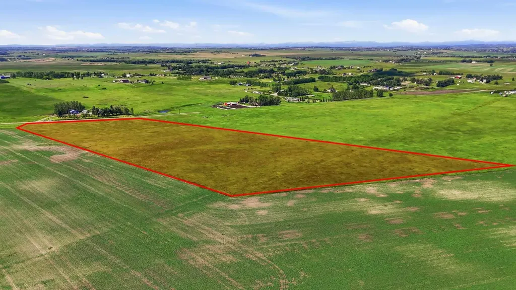2253 Drive Rural Foothills County AB T1S 3Z4