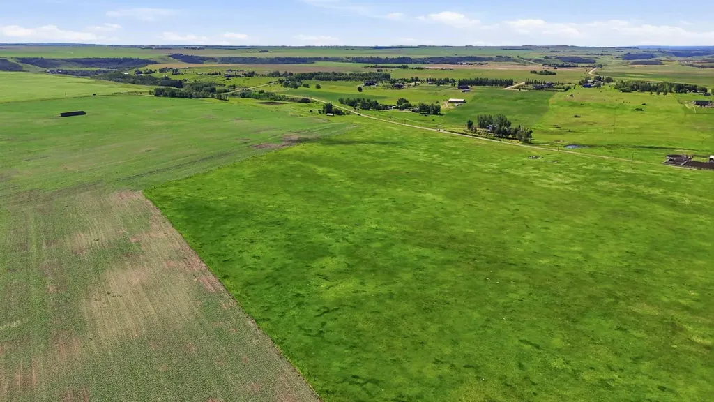 2253 Drive Rural Foothills County AB T1S 3Z4