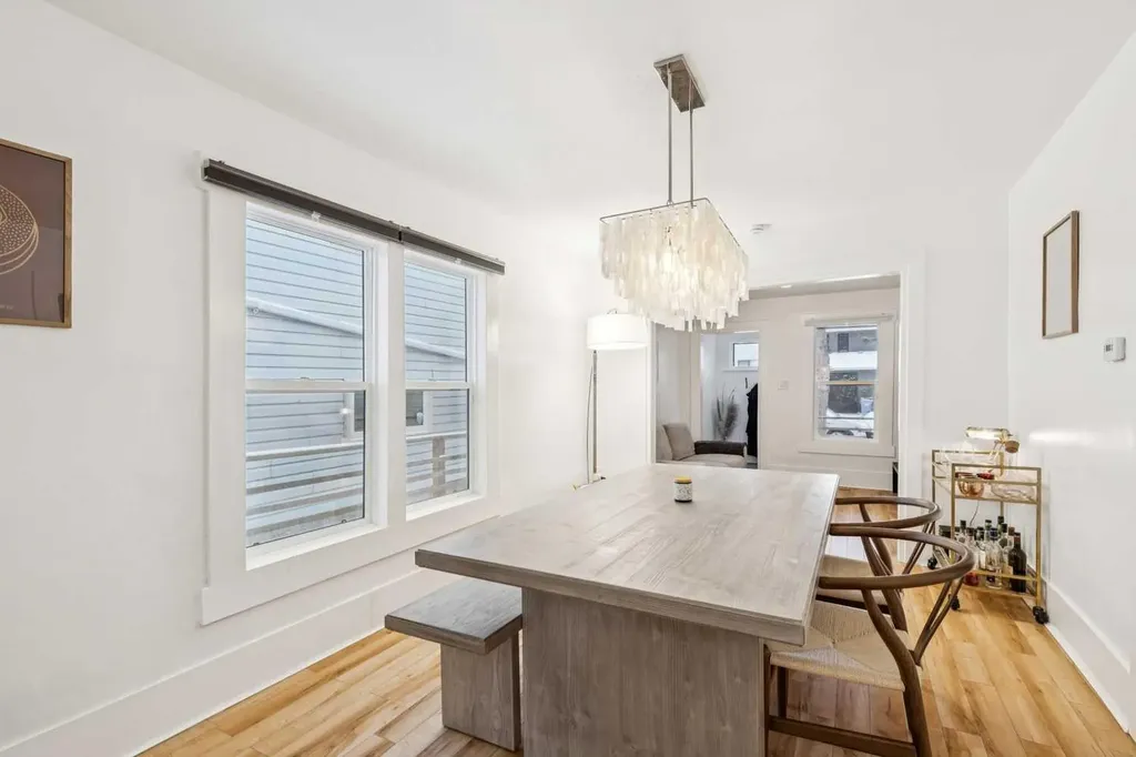 2514 16a Street SW Calgary AB T2T4K5