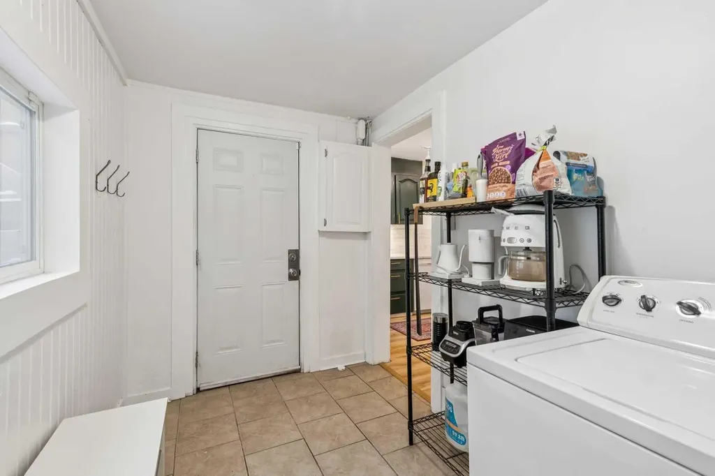 2514 16a Street SW Calgary AB T2T4K5