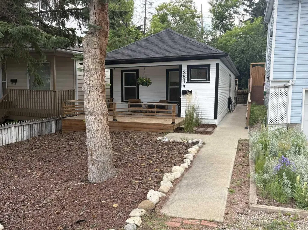 2514 16a Street SW Calgary AB T2T4K5