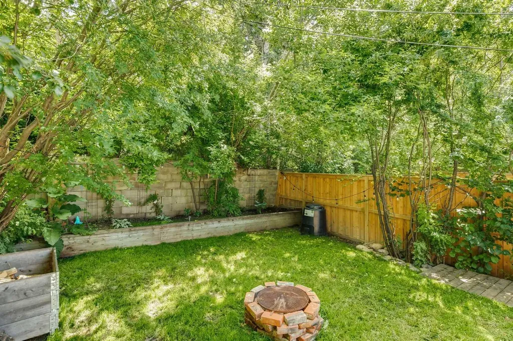 2514 16a Street SW Calgary AB T2T4K5