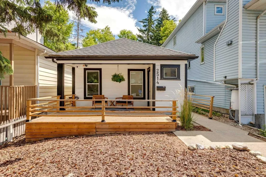 2514 16a Street SW Calgary AB T2T4K5