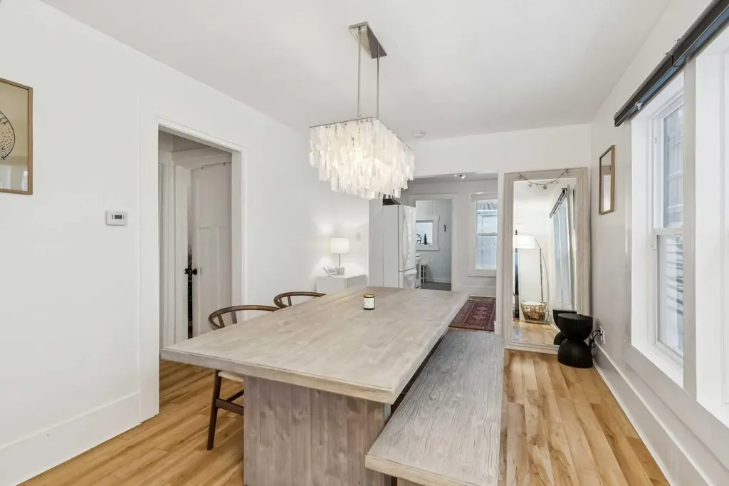 2514 16a Street SW Calgary AB T2T4K5