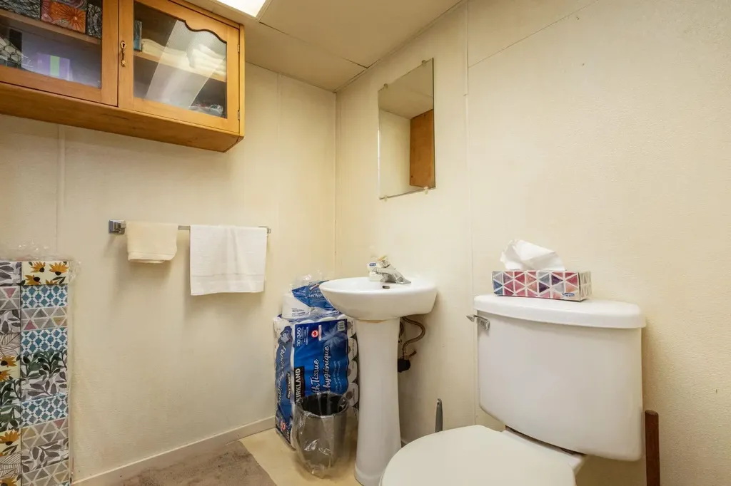 5020 56 Street Innisfail AB T4G 1R3