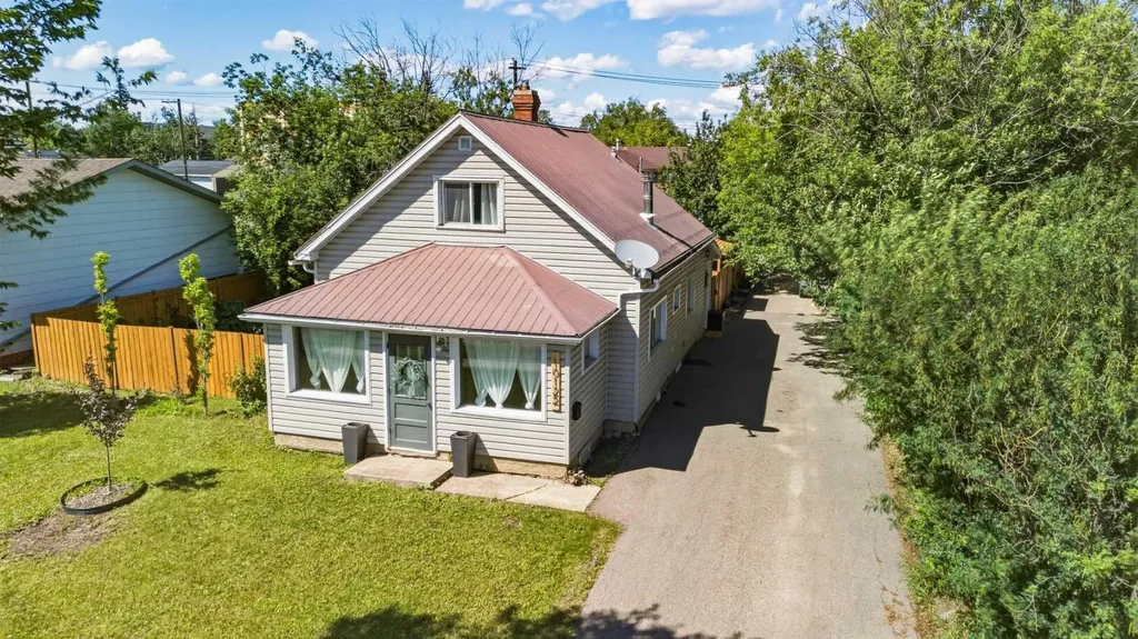 10122 106 Avenue Grande Prairie AB T8V 1J8