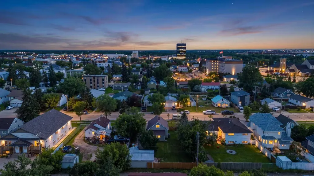 10122 106 Avenue Grande Prairie AB T8V 1J8