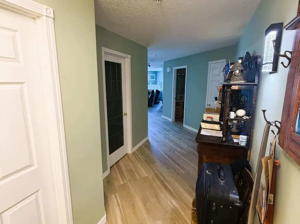 100 2 Avenue S Lethbridge AB T1J0B5
