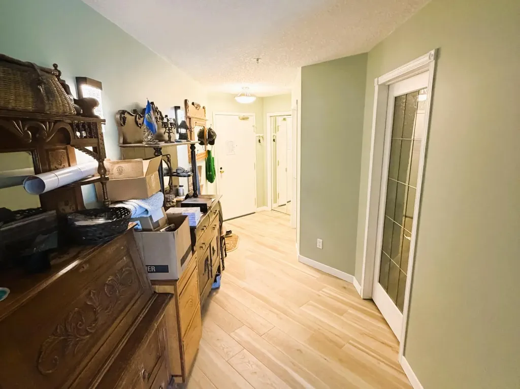 100 2 Avenue S Lethbridge AB T1J0B5