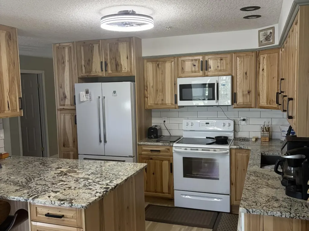 100 2 Avenue S Lethbridge AB T1J0B5