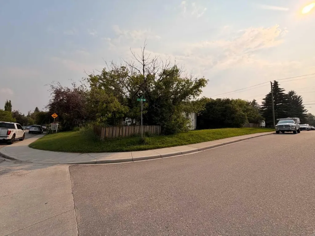 2401 26 Street SW Calgary AB T3E 2A6
