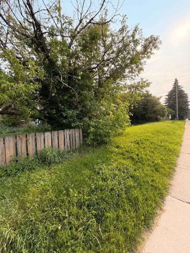 2401 26 Street SW Calgary AB T3E 2A6